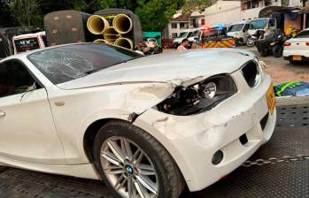El auto implicado en el siniestro, era un BMW blanco, de placas DKW-888 matriculado en Bucaramanga. FOTO: COLPRENSA