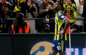El delantero colombiano Jhon Jáder Durán suma 6 goles con el Fenerbahce de Turquía. Foto: tomada del x de @Fenerbahce_EN