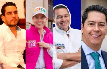 Daniel Quintero junto a algunos de los aspirantes del Pacto Histórico que respaldó durante la consulta interna, entre ellos Álex Flórez, Laura Ahumada, Alejandro Ocampo y Pedro Flórez. FOTOS: COLPRENSA Y REDES.