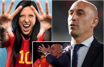 Jenni Hermoso, campeona del mundo con España, fue besada por el expresidente de la Real Federación Española de Fútbol, Luis Rubiales, en medio de la celebración del título en 2023. FOTO: Tomada de redes sociales, Getty y captura de video