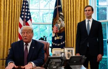 Jared Kushner and Donald Trump en el despacho Oval de la Casa Blanca en 2020. Foto: Getty