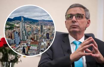 El ministro de Hacienda, Miguel Gómez, advirtió ante el Congreso que Bogotá está cerca de un apagón y señaló los retrasos en una línea de transmisión como uno de los problemas del sistema eléctrico. Foto: Colprensa / Juan Antonio Sánchez