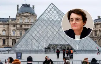 Laurence des Cars asumió la dirección del Louvre en 2021 y su periodo se extendería hasta finales de este año. FOTOS: AFP