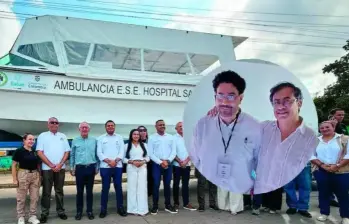Desde hace tres años se conoce a Laza como el “zar de la contratación directa”. Es el segundo de izquierda a derecha. Fotos: Cortesía y MinSalud.