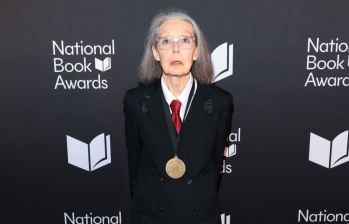 La poeta canadiense Anne Carson, ganadora del Nobel de Literatura 2026, es la mujer número 19 en recibir el premio desde 1901.