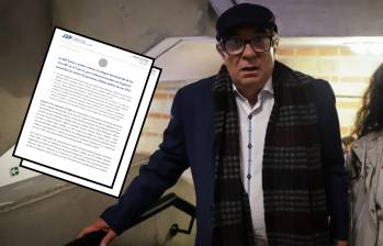 Rodrigo Londoño Echeverri, también conocido como Timochenko, en un evento reciente por los 10 años del Acuerdo de Paz, en Bogotá. Foto: Colprensa.