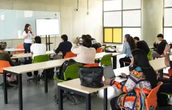 A través de convenios liderados por EDUCA EDTECH y las administraciones locales, UDAVINCI entregará 100 becas de maestría para proyectar el talento humano en el exterior. FOTO: Alcaldía de Medellín