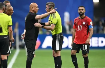 Egipto reclama la exclusión del árbitro François Letexier tras la derrota ante Argentina. FOTO: AFP 