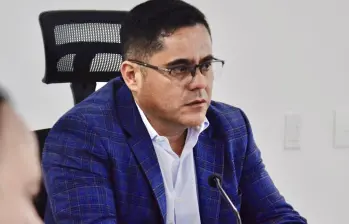 El alcalde encargado de Bucaramanga, Eduard Sánchez, pidió la renuncia de algunos funcionarios y desató tensión en la administración distrital. FOTO: Alcaldía de Bucaramanga