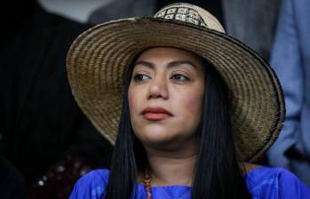 La senadora llegó este jueves a la Corte Suprema para rendir indagatoria, luego de que se le ordenara su conducción tras dos aplazamientos de la diligencia. Foto: Colprensa
