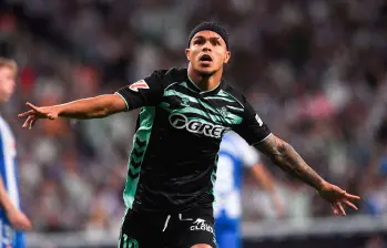 El “Cucho” Hernández ya suma cuatro goles en ocho partidos con el Betis. FOTO: Tomada de X Juan Camilo Hernández