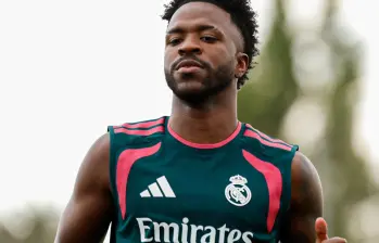Mientras el Real Madrid intenta encarrilar la renovación de Vinícius Júnior, el presidente de su agencia de representación, Michael Yormark, aterrizó este lunes en la capital británica. FOTO: Tomada de redes sociales @realmadrid