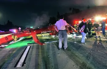 Grave accidente aéreo dejó a tres personas en estado crítico en California, Estados Unidos. FOTO: Tomada de las redes sociales 