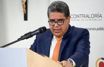 Por medio de un comunicado, la Contraloría dio a conocer que su director, Carlos Hernán Rodríguez, continuará hospitalizado en su casa, por lo que estará incapacitado hasta próximo 6 de marzo. FOTO: Colprensa