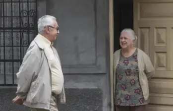 La vejez ha sido históricamente retratada como un desierto de deseo, pero la realidad en ciudades como Medellín o Tunja cuenta una historia distinta. FOTO: Edwin Bustamante / Archivo El Colombiano