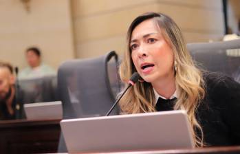 Katherine Miranda demandó ante el Consejo de Estado la resolución que nombra a 18 exjefes paramilitares como gestores de paz. Foto: Colprensa