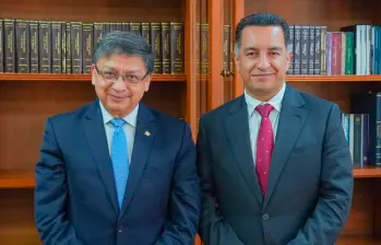 El encuentro se dio tras gestos recientes de Ibáñez (izquierda) en defensa de la independencia judicial frente a los cuestionamientos del Gobierno. FOTO: CORTE CONSTITUCIONAL 