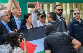El presidente Gustavo Petro, en medio de la protesta pro Palestina por las calles de Nueva York, en donde pidió desobedecer las órdenes de Trump en Gaza. FOTO: Presidencia de la República