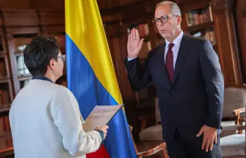 Alfredo Saade en su posesión como Embajador de Colombia en Brasil. FOTO: Cortesía