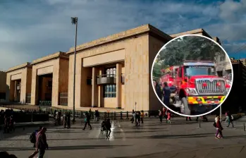 La evacuación del recinto se dio en la carrera 8 con calle 11, en el centro de Bogotá. FOTOS: Colprensa y cortesía