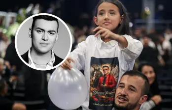 Este miércoles, 14 de enero de 2026, se llevó a cabo el homenaje oficial al cantante y a los integrantes de su equipo de trabajo en el Movistar Arena en Bogotá. FOTO: Colprensa y redes sociales @yeison_jimenez