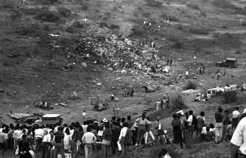El avión explotó en el aire y quedó desintegrado en pedazos. En el atentado murieron 101 pasajeros y 6 tripulantes. FOTO ARCHIVO