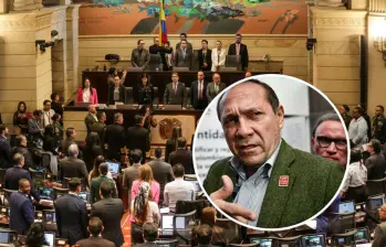 El ministro de Trabajo, Antonio Sanguino, dejó claro que sí hay intención por parte del Gobierno Nacional de eliminar la prima de servicios de los congresistas, la cual existe desde el 2013. Fotos: Colprensa