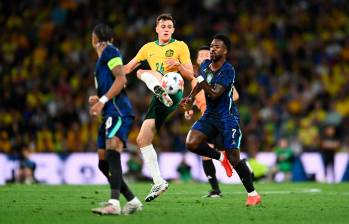 Vinicius Jr disputando una pelota. Este miércoles volvió al gol. FOTO: X Socceroos