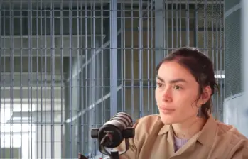 Daneidy Barrera ofreció tres entrevistas a medios de comunicación desde la cárcel El Buen Pastor donde está recluida. Foto: captura de pantalla y Colprensa