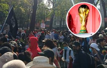 Mientras el gobierno de México pule los detalles para la gran fiesta del fútbol, los maestros de la CNTE preparan su propia alineación en las calles. FOTO: Coordinadora Nacional de Trabajadores de la Educación (CNTE) y Colprensa