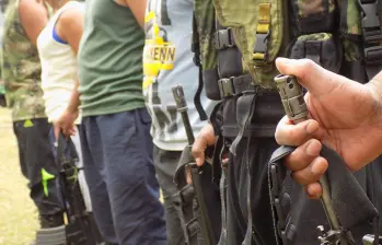 Solo entre 2023 y 2024 el reclutamiento aumentó un 64% con 453 casos verificados en 2024. Foto: Colprensa