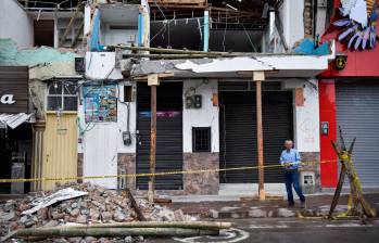Mientras las regiones empiezan a mover más de $26.000 millones bajo figuras de urgencia manifiesta, la lupa nacional se traslada de los escombros de la tragedia a la transparencia de los contratos. FOTO: Colprensa