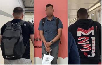 Durante los procedimientos de control migratorio, los oficiales de Migración Colombia en el país identificaron viajeros que no lograron sustentar de manera clara y coherente el propósito de su viaje. FOTO: Migración Colombia