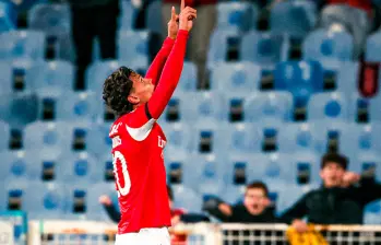 El futbolista colombiano Richard Ríos llegó al Benfica portugués el verano pasado por 25 millones de euros. Es la compra más costosa del club. Foto: tomada del x de @SLBenfica