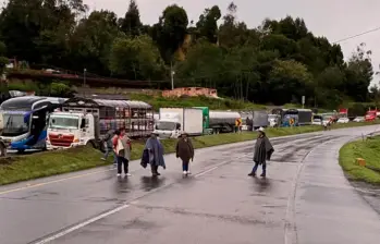 Los mineros y campesinos bloquean las vías desde el pasado lunes, 4 de agosto. Imagen de referencia. FOTO: Tomada de X