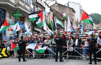 Las protestas en contra de la presencia del Israel Premier Tech en la Vuelta han distorsionado el desarrollo de varias etapas de la carrera ciclística. Foto: Getty Images