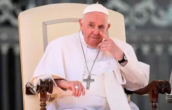 El papa Francisco hará este domingo su primera aparición en público luego de estar casi un mes hospitalizado. Foto: AFP