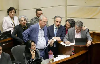 El debate de la reforma laboral fue aplazado ayer dejando 12 artículos pendientes por votar. FOTO: Colprensa.