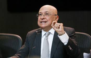 Eduardo Montealegre, Ministro de Justicia, en una rueda de prensa. FOTO: COLPRENSA