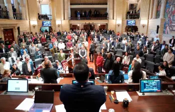 Tras unas cuatro horas de debate, los legisladores aprobaron acogerse al texto de Cámara. Cortesía: Cámara de Representantes. 