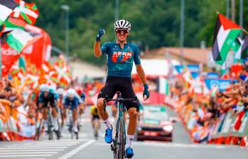 Urko Berrade logró su primera victoria profesional. FOTO X-VUELTA