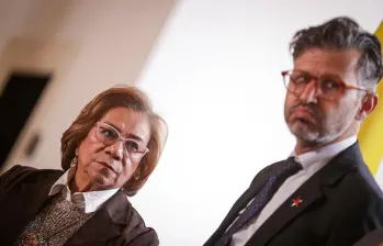 La canciller Rosa Yolanda Villavicencio y el viceministro de Asuntos Multilaterales, Mauricio Jaramillo Jassir. Foto: Colprensa. 