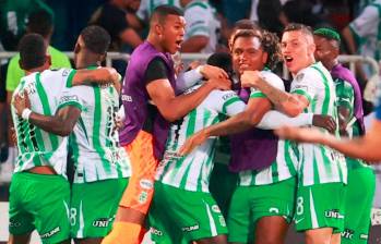 El verde festejó una nueva victoria en el Atanasio. FOTO MANUEL SALDARRIAGA