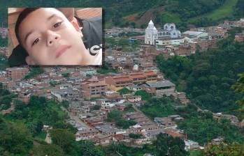 Cristofer, menor de siete años, fue retenido por varias horas en zona rural de Betulia. FOTO: EL COLOMBIANO y Cortesía 