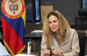 Natalia López, ministra de Trabajo, expresó su intención de levantar las intervenciones de todas las cajas de compensación que sufren esta medida. Foto: Colprensa
