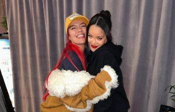 Karol G y Rihanna se conocieron en el Super Bowl 2023. FOTO Sacada de redes sociales