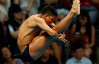 El saltador colombiano Luis Felipe Uribe en la final de trampolín 3 metros en el Mundial de Singapur. FOTO TOMADA INSTAGRAM 