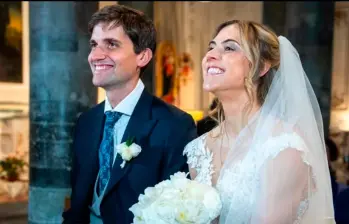 La arquera de la Selección Colombia mayores, Catalina Pérez, durante su boda con José Alejandro Silva, ceremonia que se realizó en Francia. FOTOS: Tomadas de Instagram