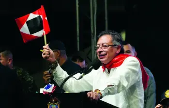 Faltando menos de 10 meses para que acabe el Gobierno, hay indicios de que el jefe de Estado parece impaciente o incluso desesperado. FOTO Presidencia