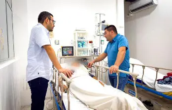 El periodista Gustavo Chica y su esposa se encuentran fuera de Peligro. Foto Colprensa/Gobernación Guaviare.